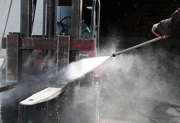 Garage Pressure Washing in Quincy, FL